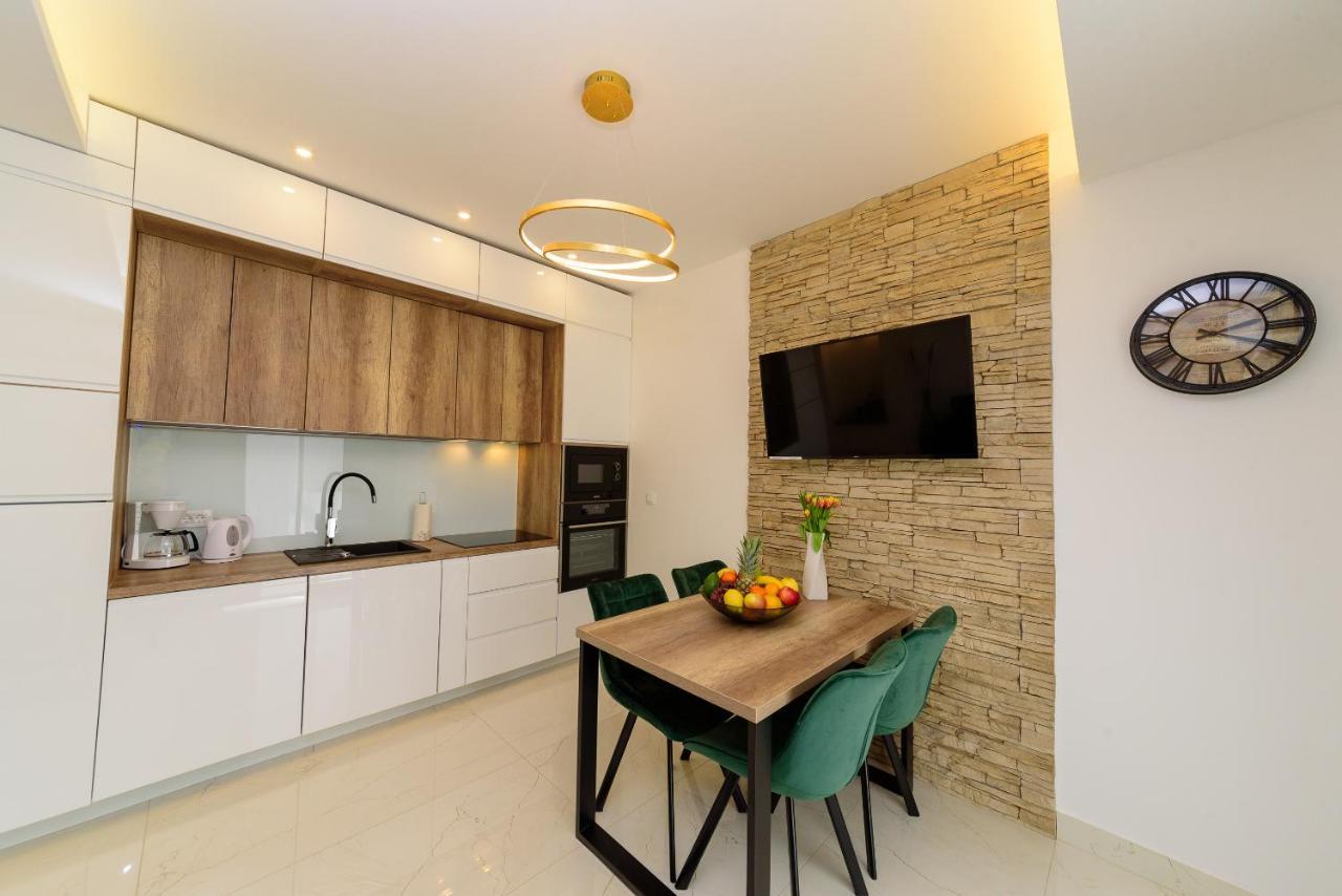 Apartmani Bokin Бол Экстерьер фото